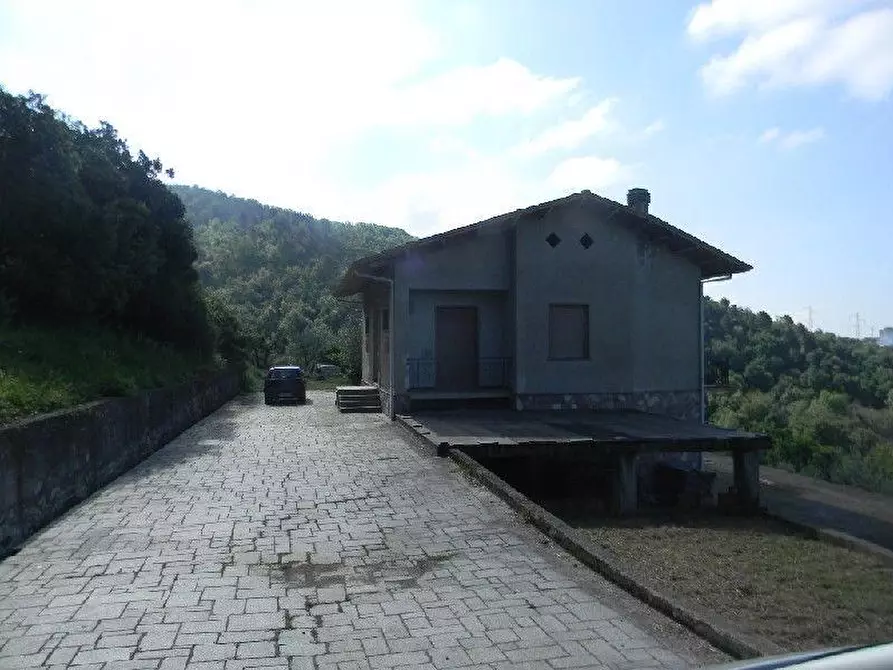 Immagine 1 di Casa indipendente in vendita  a Santo Stefano Di Magra