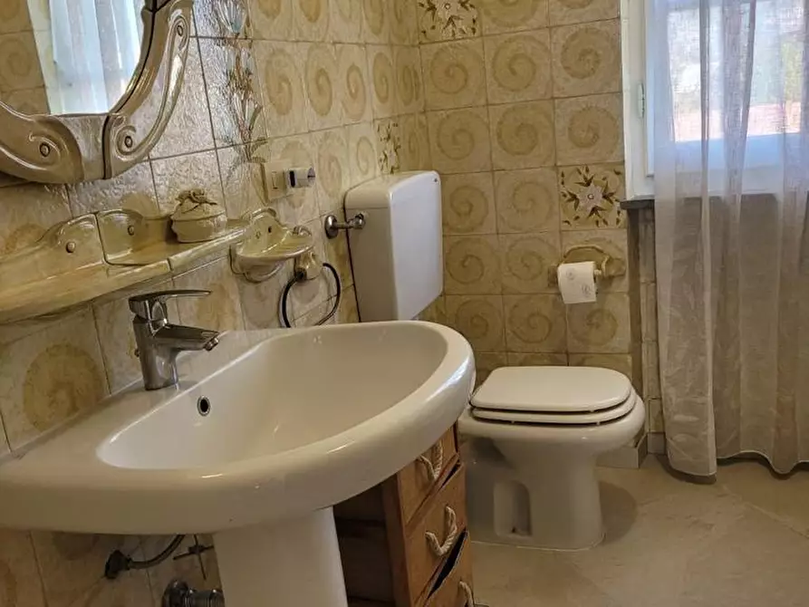 Immagine 16 di Casa semindipendente in affitto  a Montignoso