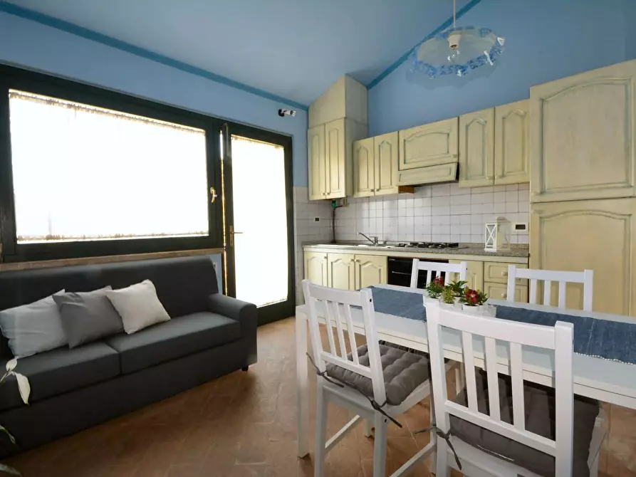 Immagine 5 di Appartamento in vendita  a Lucca