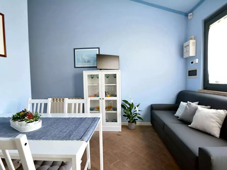 Immagine 6 di Appartamento in vendita  a Lucca