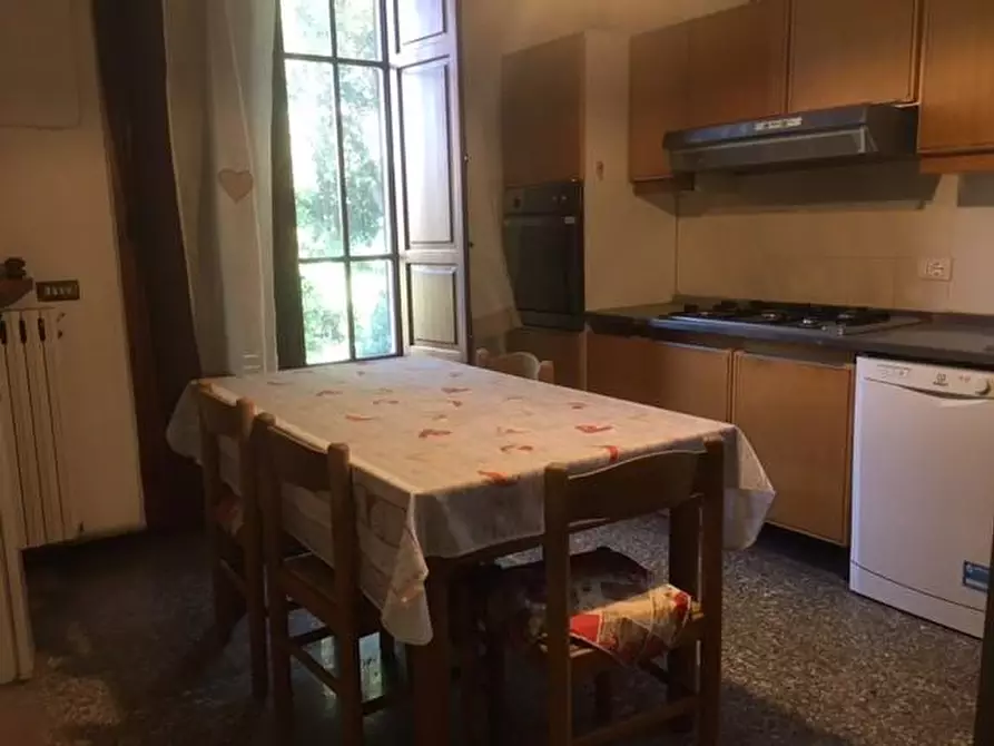 Immagine 13 di Villa in vendita  a Cascina