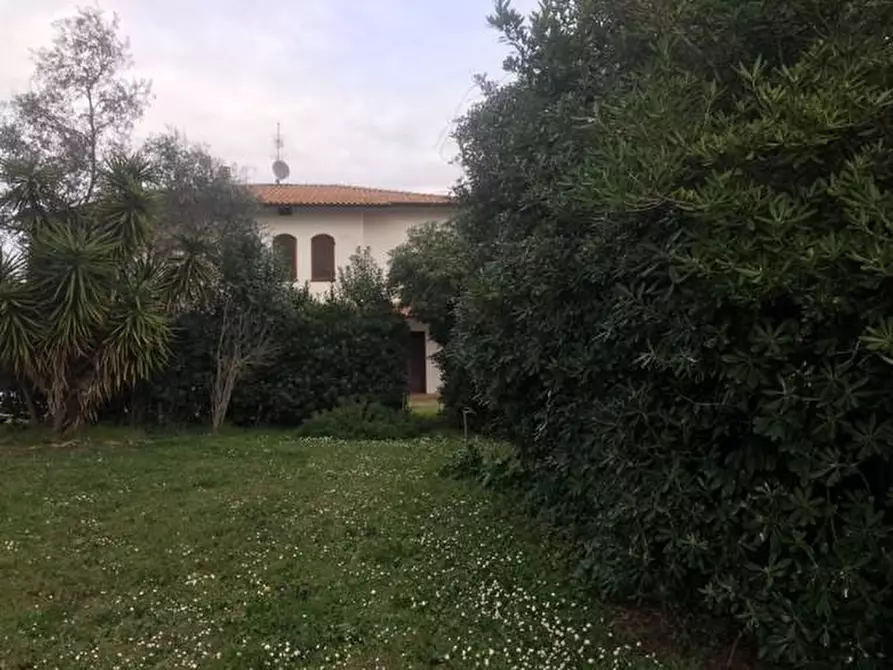 Immagine 35 di Villa in vendita  a Cascina