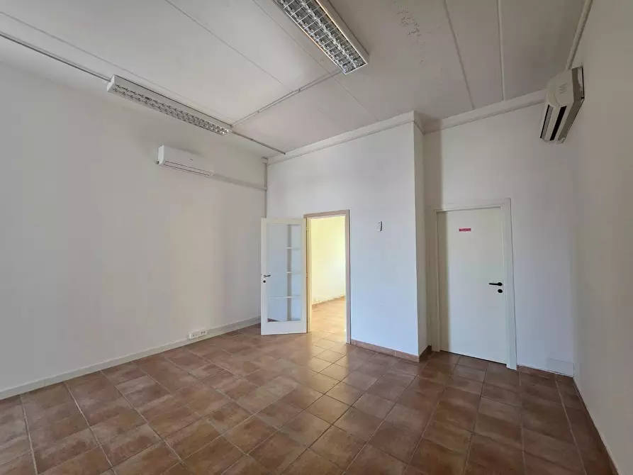 Immagine 5 di Ufficio in vendita  a Casciana Terme Lari