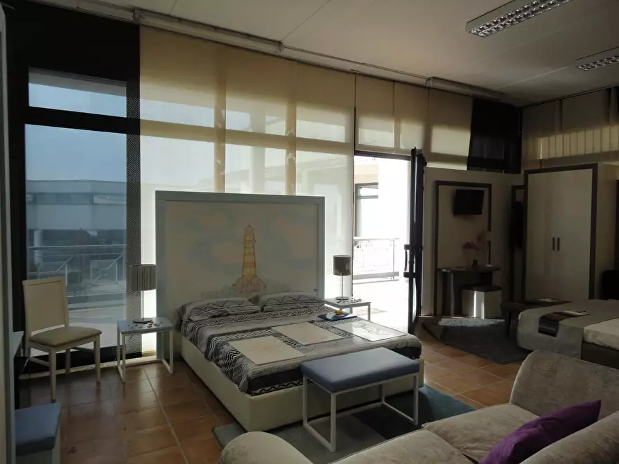 Immagine 3 di Locale commerciale in vendita  a Casciana Terme Lari