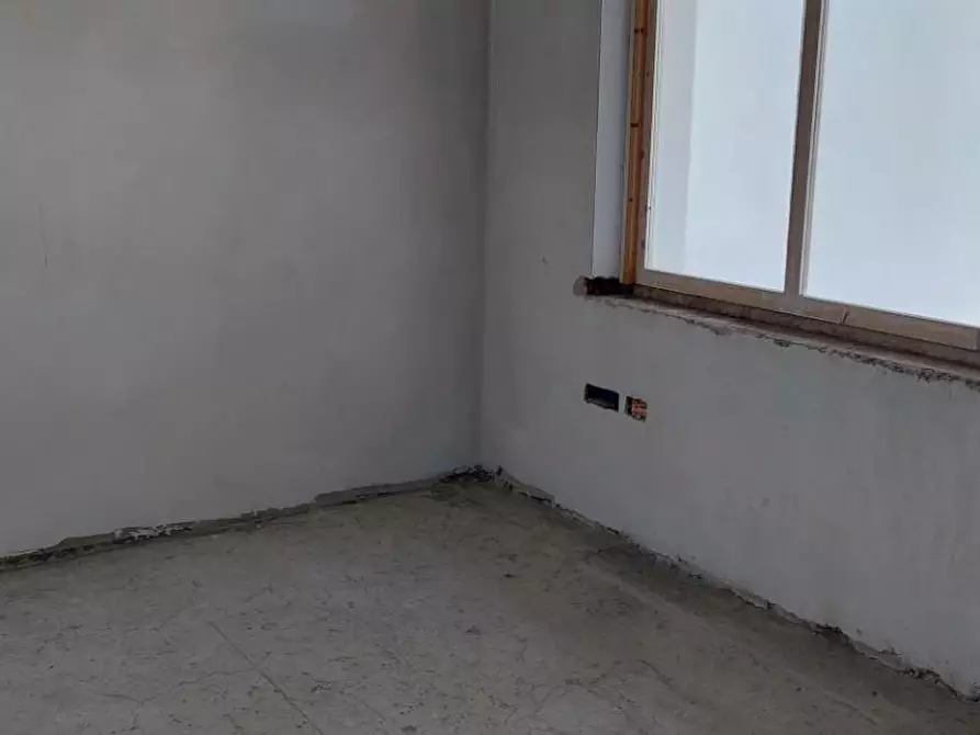 Immagine 34 di Casa trifamiliare in vendita  a Camaiore