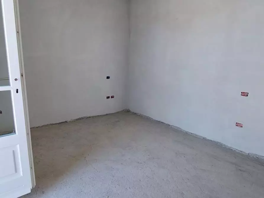 Immagine 27 di Casa trifamiliare in vendita  a Camaiore