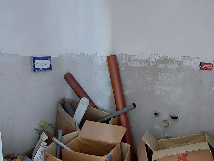 Immagine 13 di Casa trifamiliare in vendita  a Camaiore