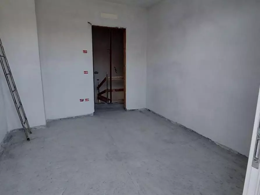 Immagine 28 di Casa trifamiliare in vendita  a Camaiore