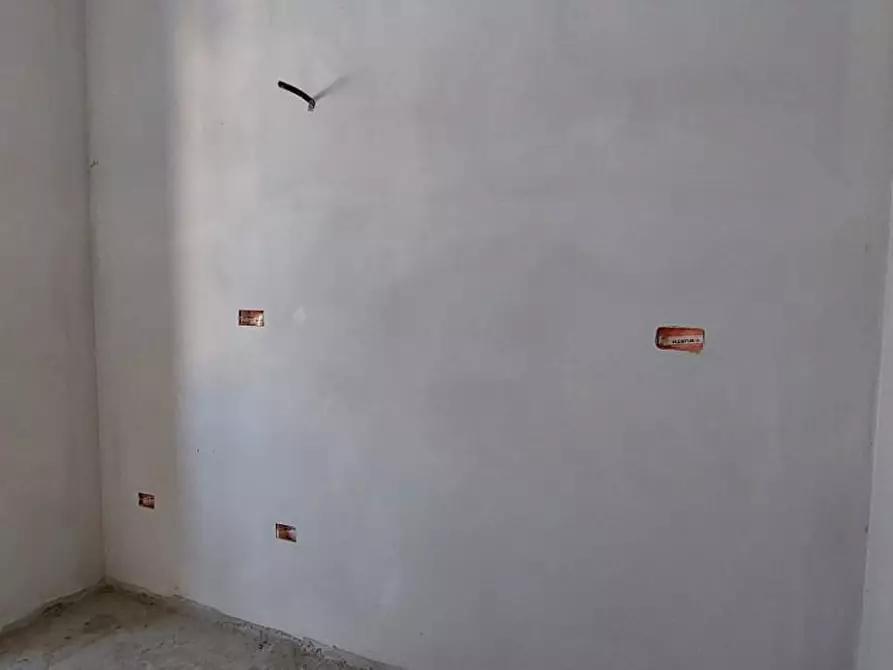 Immagine 8 di Casa trifamiliare in vendita  a Camaiore