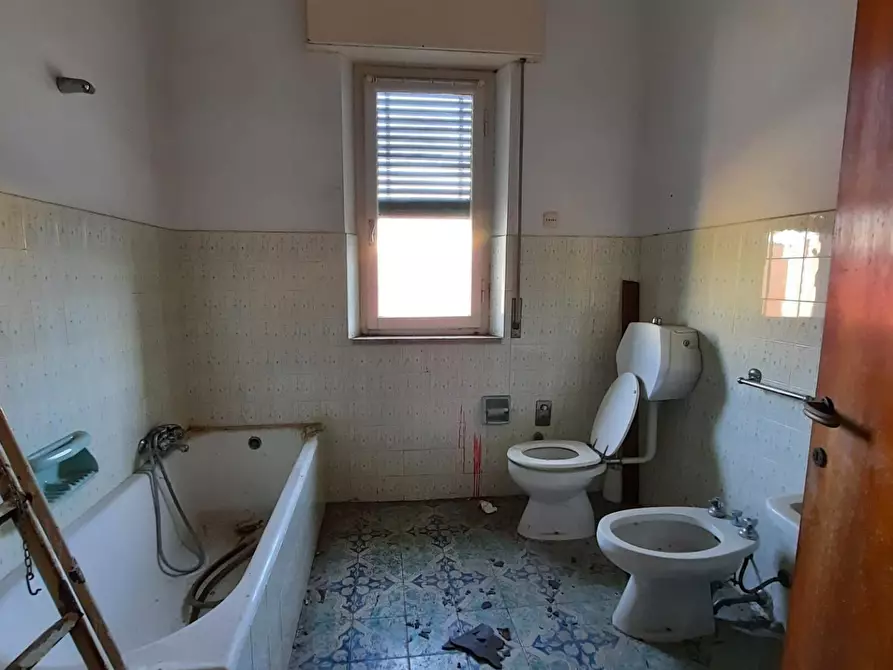 Immagine 10 di Appartamento in vendita  a Cascina