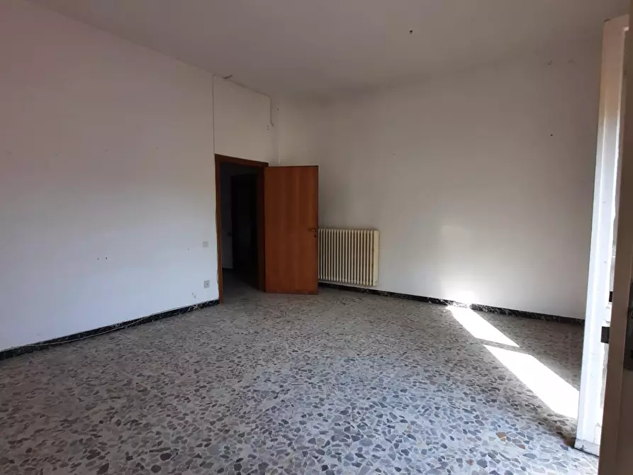 Immagine 3 di Appartamento in vendita  a Cascina