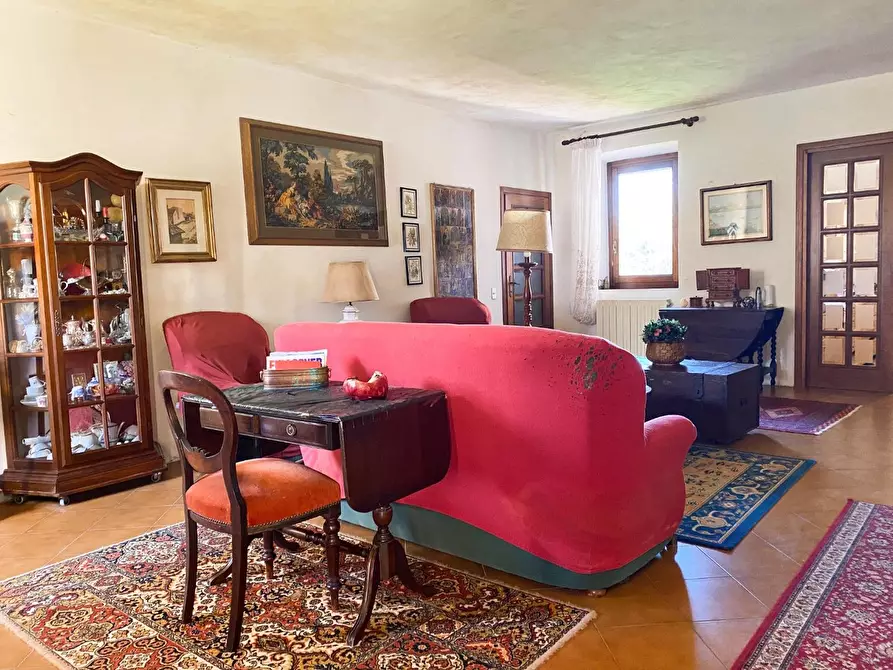 Immagine 12 di Villa in vendita  a Vinci