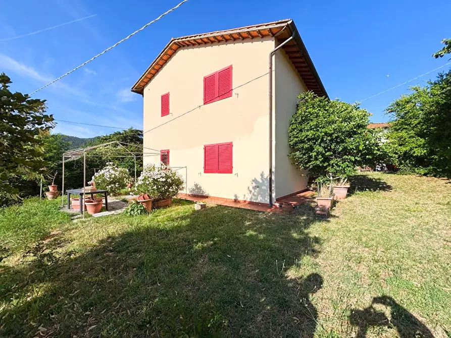Immagine 36 di Villa in vendita  a Vinci