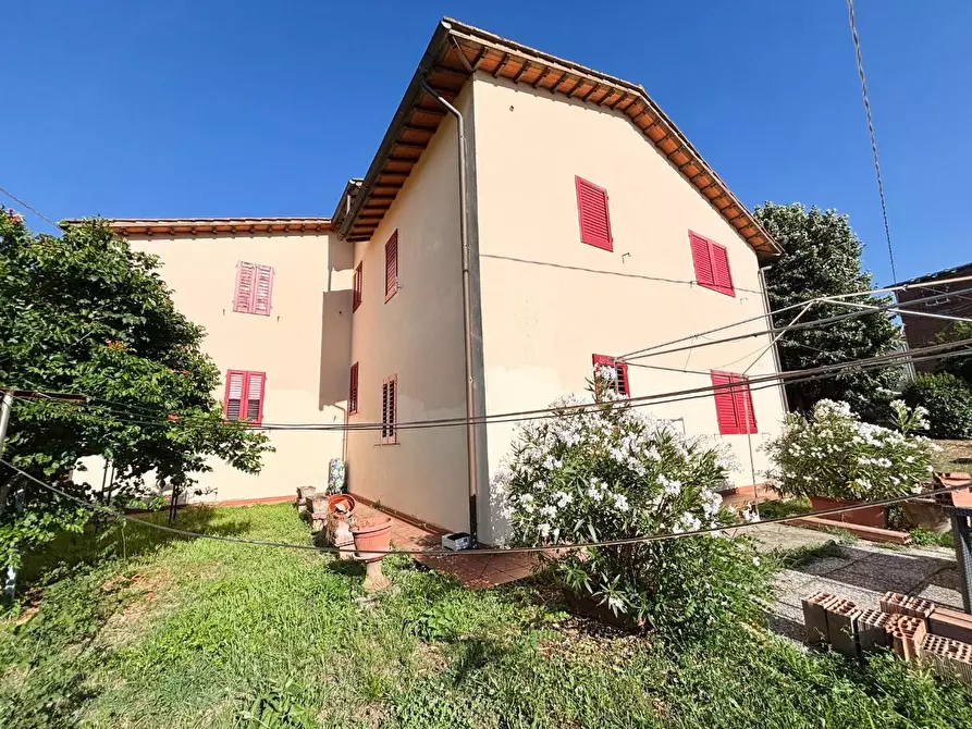 Immagine 3 di Villa in vendita  a Vinci