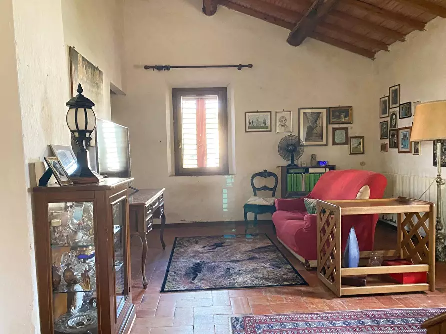 Immagine 15 di Villa in vendita  a Vinci