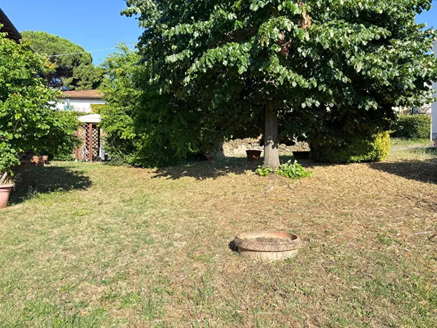 Immagine 33 di Villa in vendita  a Vinci
