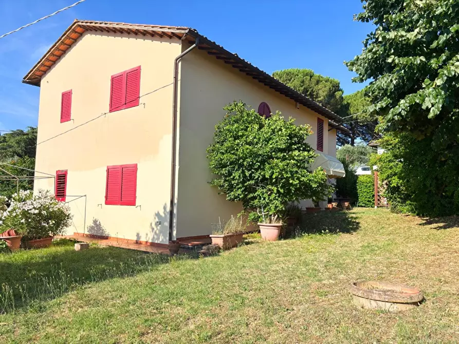 Immagine 37 di Villa in vendita  a Vinci