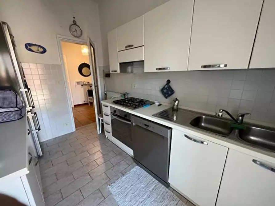 Immagine 11 di Appartamento in affitto  a Camaiore