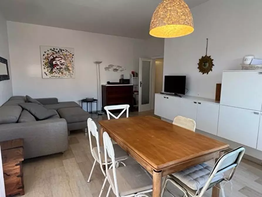 Immagine 4 di Appartamento in affitto  a Camaiore