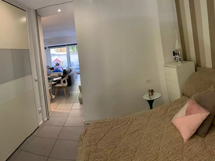 Immagine 11 di Appartamento in vendita  a Pisa