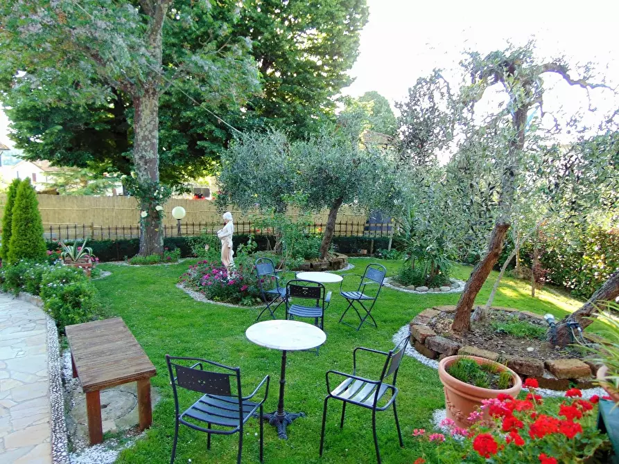 Immagine 4 di Rustico / casale in vendita  a Crespina Lorenzana