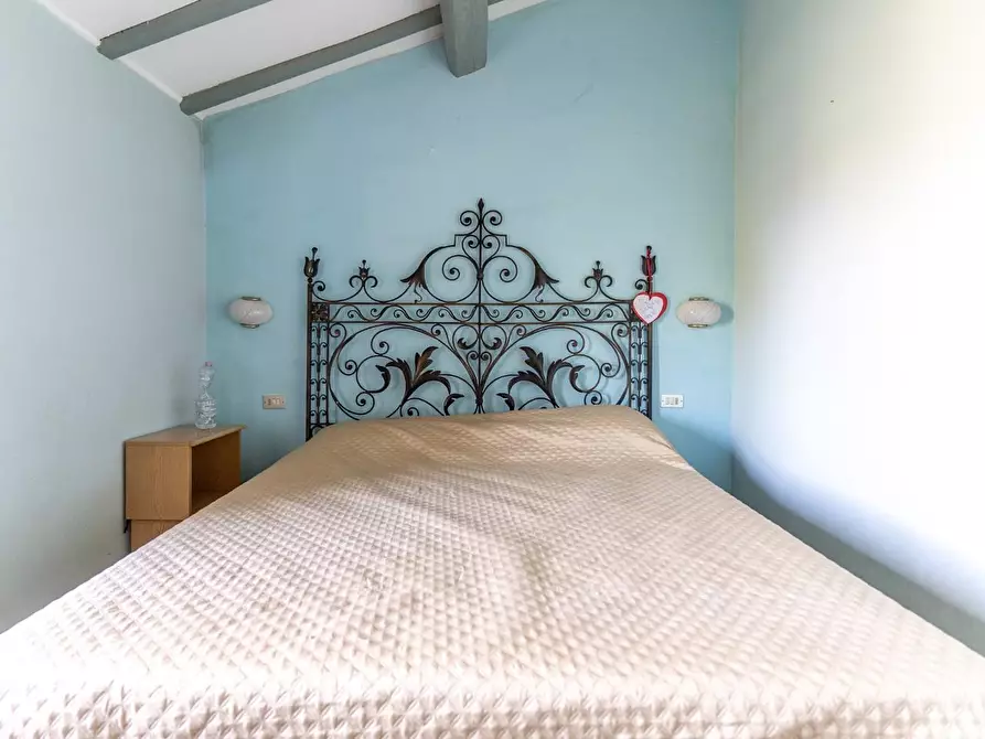 Immagine 35 di Villa in vendita  a San Miniato