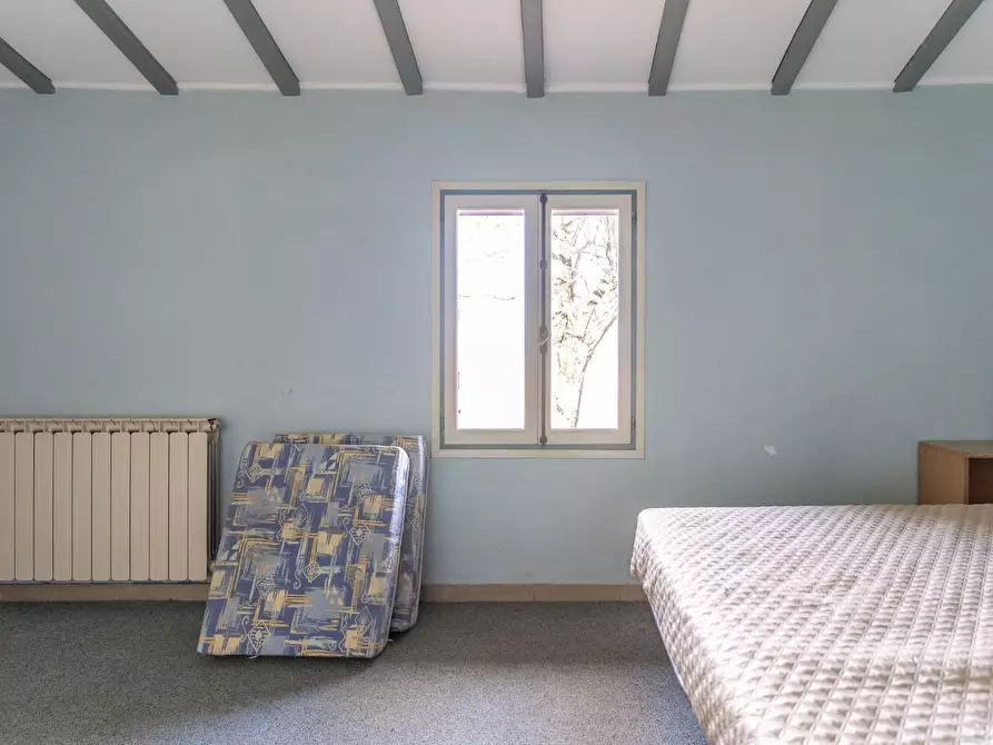 Immagine 36 di Villa in vendita  a San Miniato