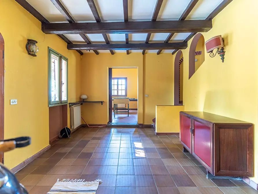 Immagine 10 di Villa in vendita  a San Miniato