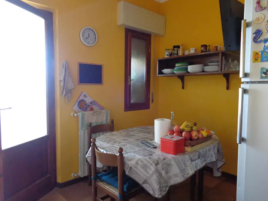 Immagine 4 di Appartamento in vendita  a Pietrasanta