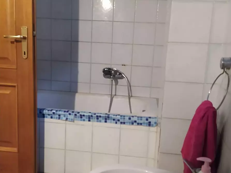 Immagine 5 di Appartamento in vendita  a Cascina