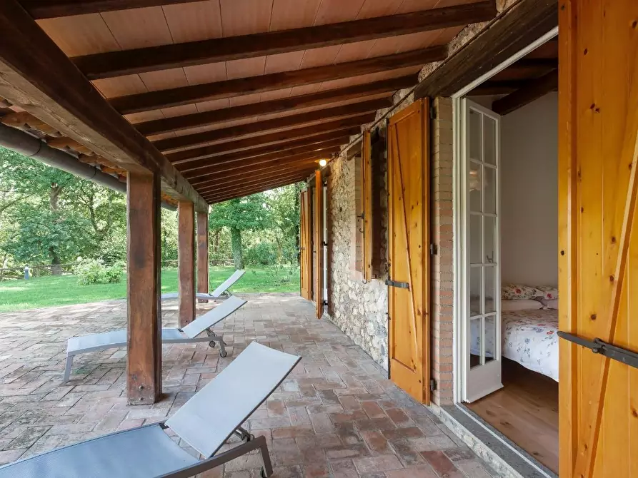 Immagine 6 di Villa in vendita  a Sovicille