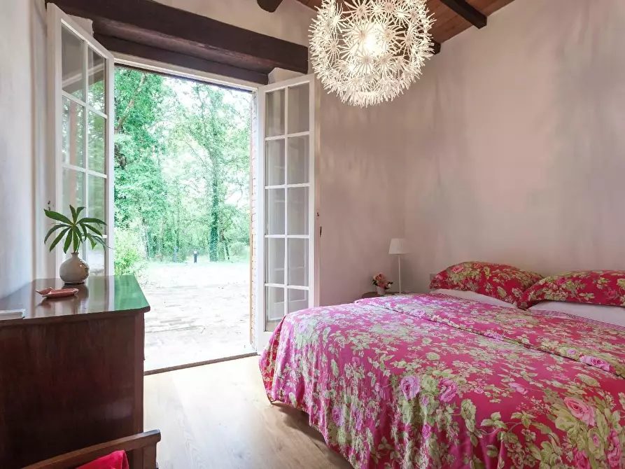 Immagine 11 di Villa in vendita  a Sovicille