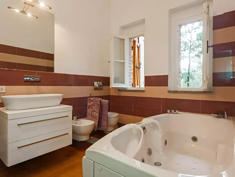 Immagine 15 di Villa in vendita  a Sovicille