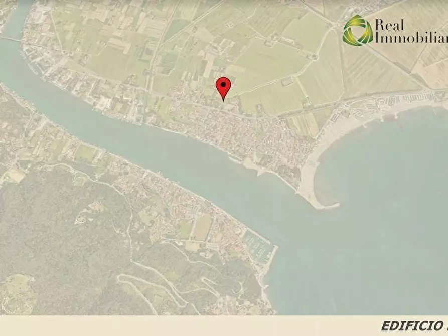 Immagine 9 di Appartamento in vendita  a Ameglia