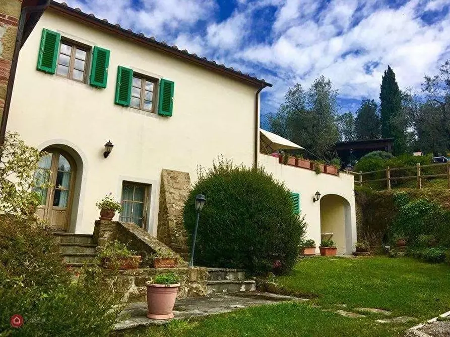 Immagine 3 di Casa colonica in vendita  a Lamporecchio