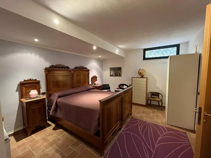 Immagine 13 di Appartamento in vendita  a Carrara