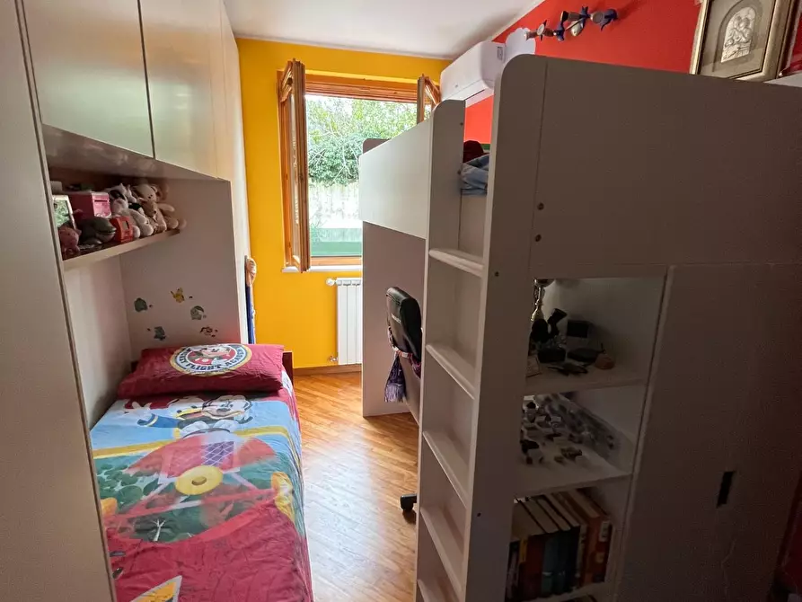 Immagine 9 di Appartamento in vendita  a Carrara