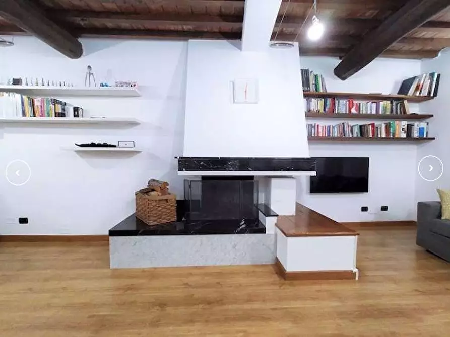 Immagine 9 di Terratetto in vendita  a Carrara