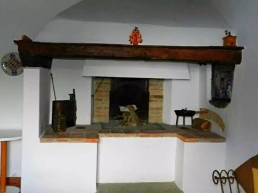 Immagine 6 di Casa colonica in vendita  a Lamporecchio