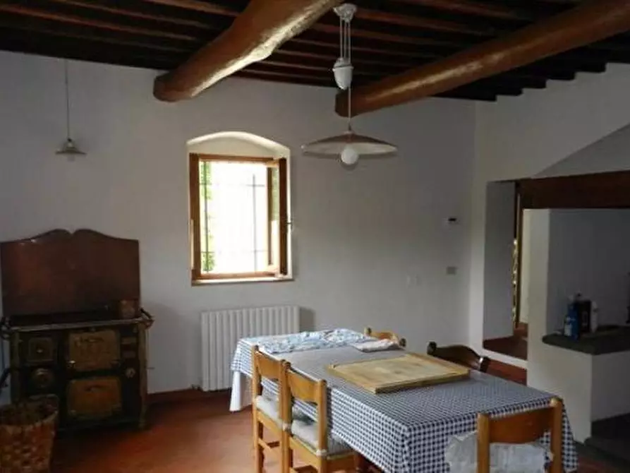 Immagine 13 di Casa colonica in vendita  a Lamporecchio