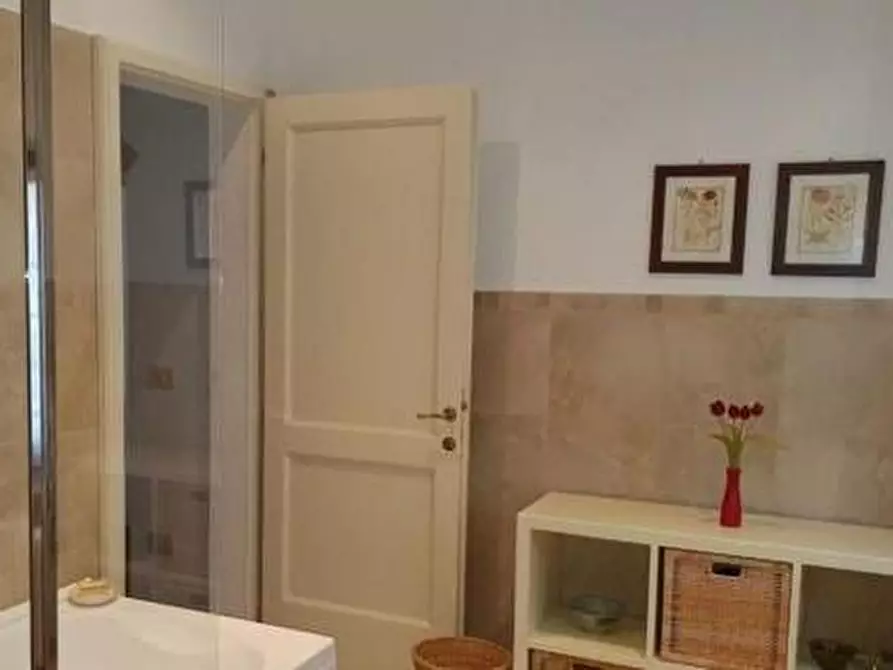 Immagine 18 di Casa colonica in vendita  a Lamporecchio
