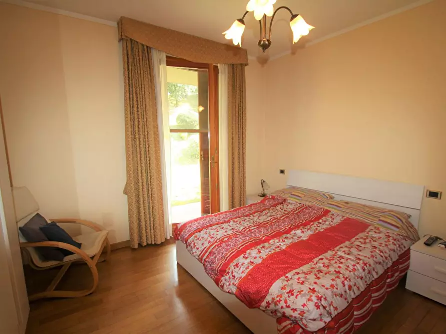 Immagine 19 di Villa in vendita  a Lucca