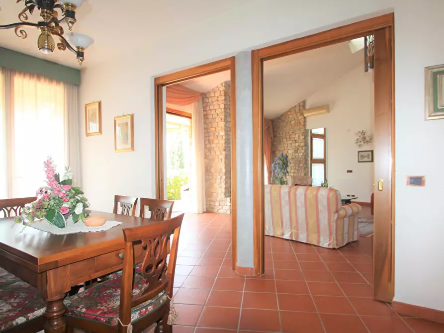 Immagine 13 di Villa in vendita  a Lucca