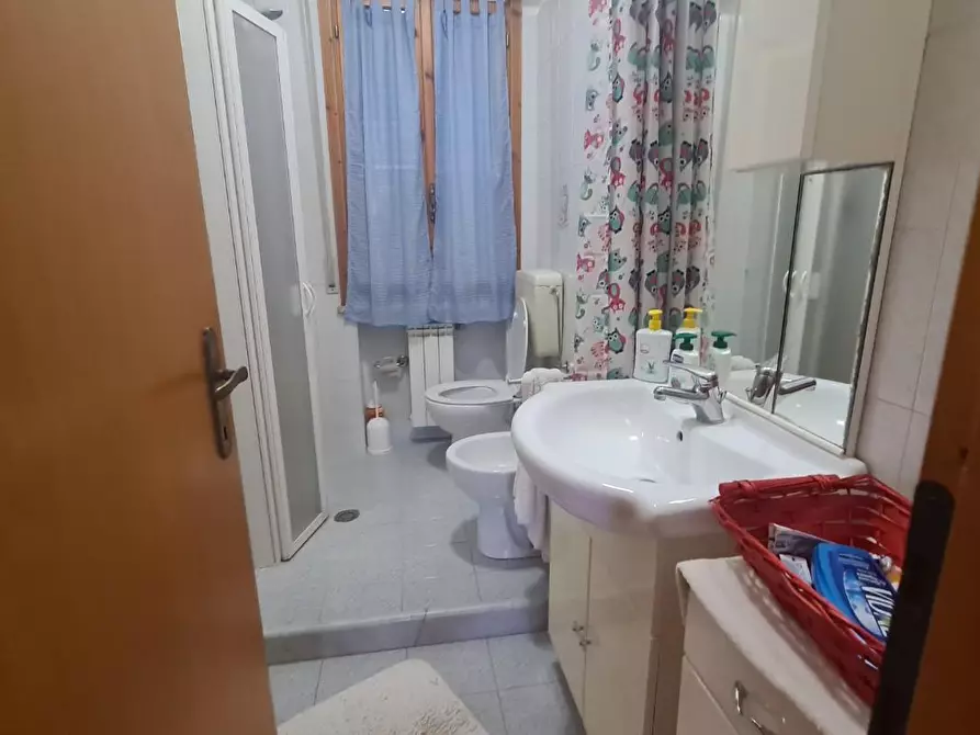 Immagine 5 di Appartamento in affitto  a Rosignano Marittimo