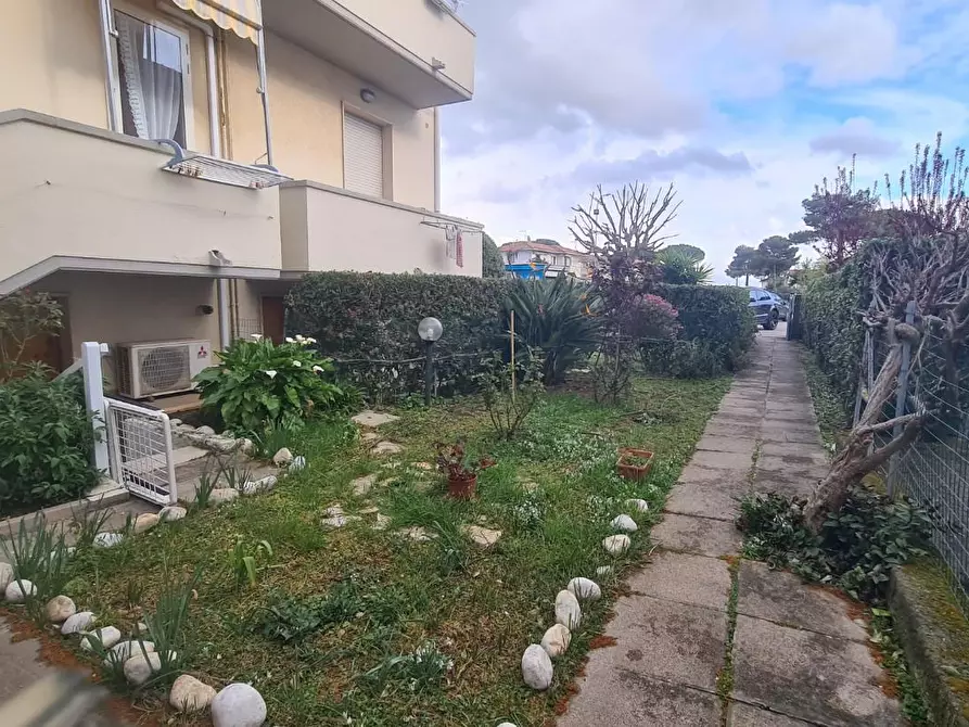 Immagine 2 di Appartamento in affitto  a Rosignano Marittimo