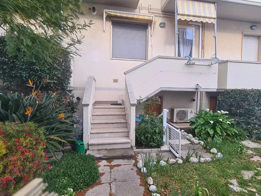 Immagine 3 di Appartamento in affitto  a Rosignano Marittimo