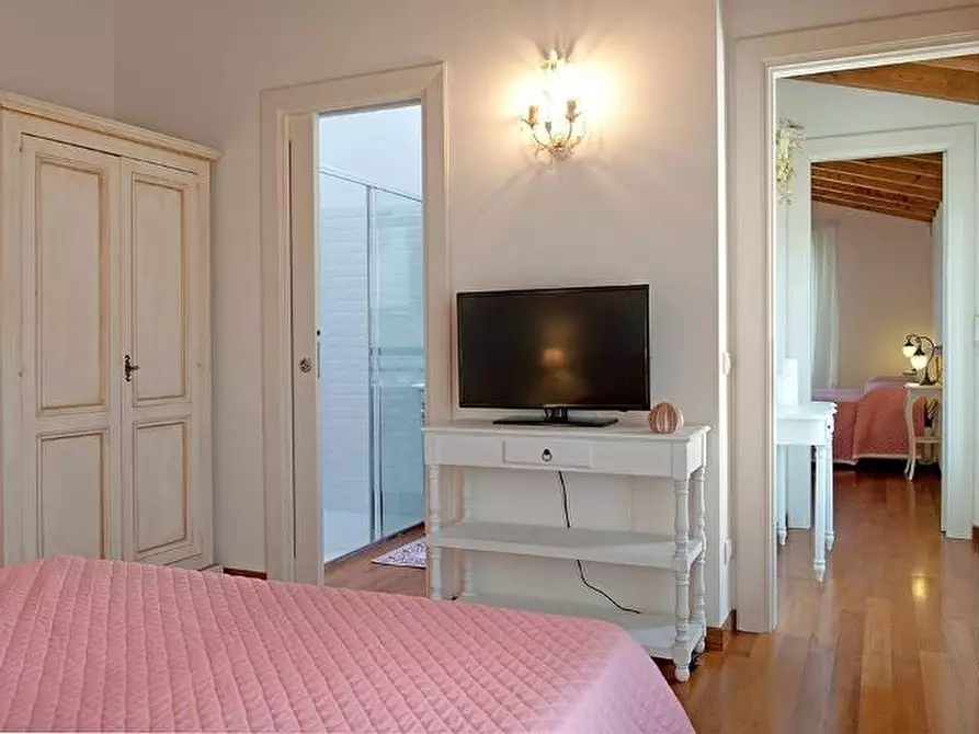 Immagine 9 di Villa in affitto  a Forte Dei Marmi