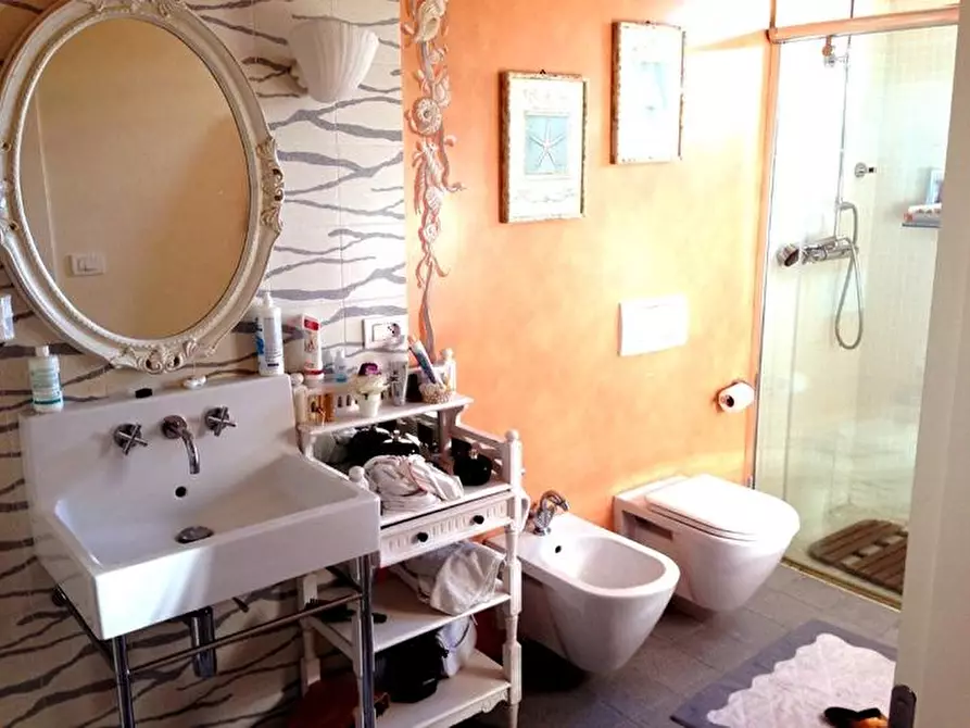 Immagine 26 di Villa in affitto  a Forte Dei Marmi