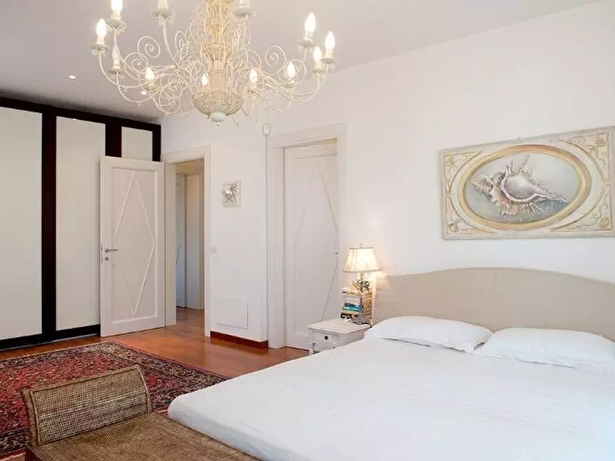 Immagine 18 di Villa in affitto  a Forte Dei Marmi