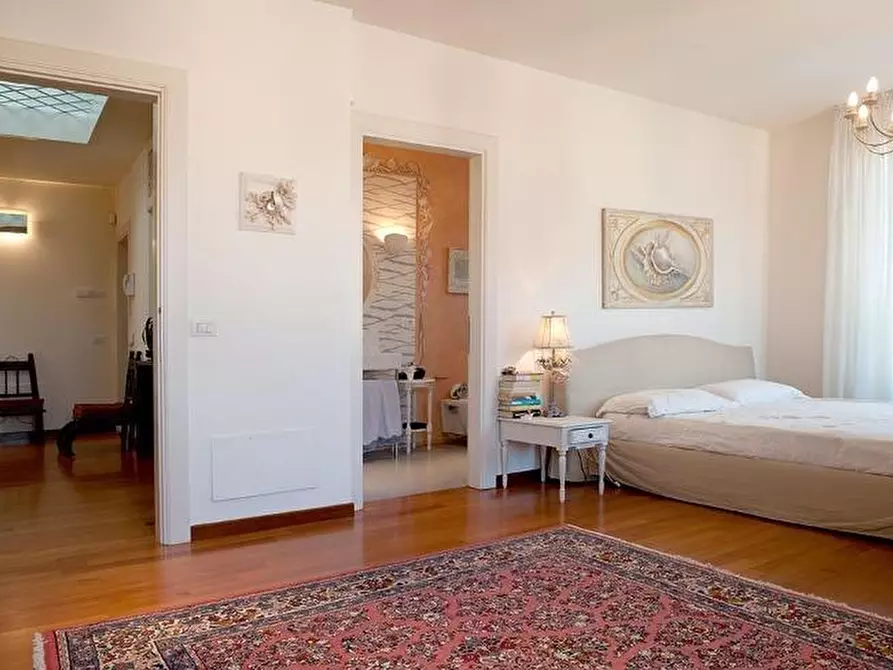 Immagine 19 di Villa in affitto  a Forte Dei Marmi